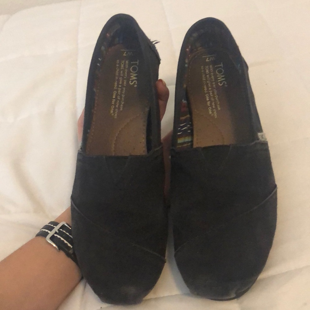 Black TOMS🖤